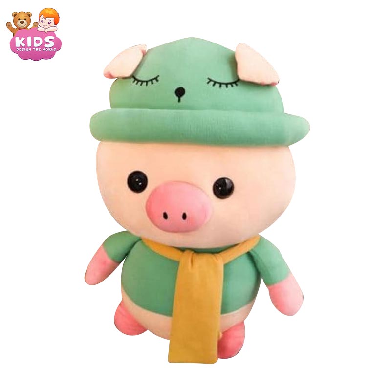 piggy-dressed-in-green-outfit