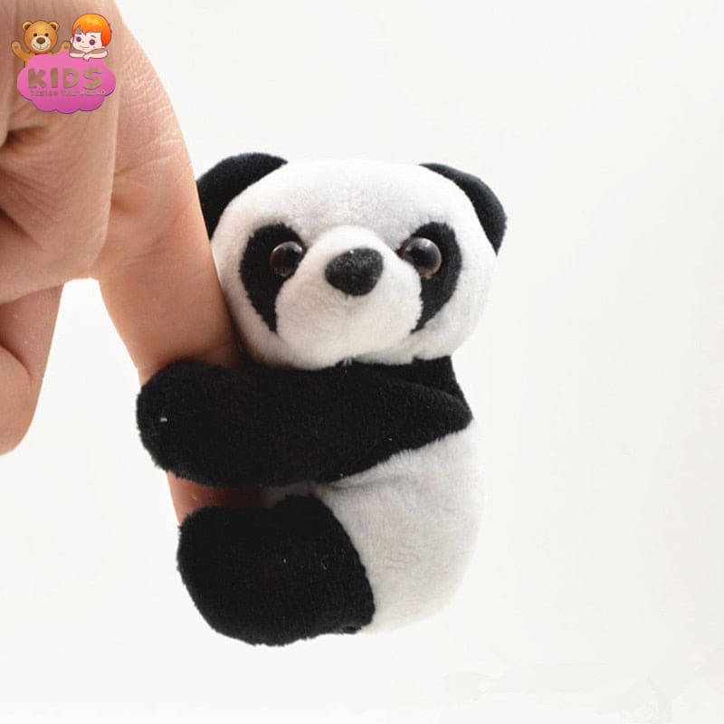 cute-plush-panda-toy