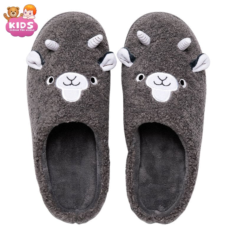 plush-slippers-sheep